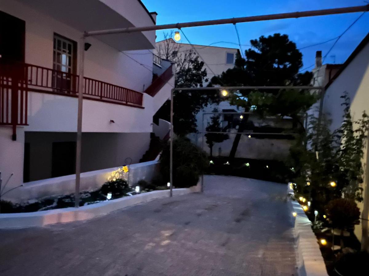 Appartement La Casa Di Wioletta à Barcellona-Pozzo di Gotto Extérieur photo