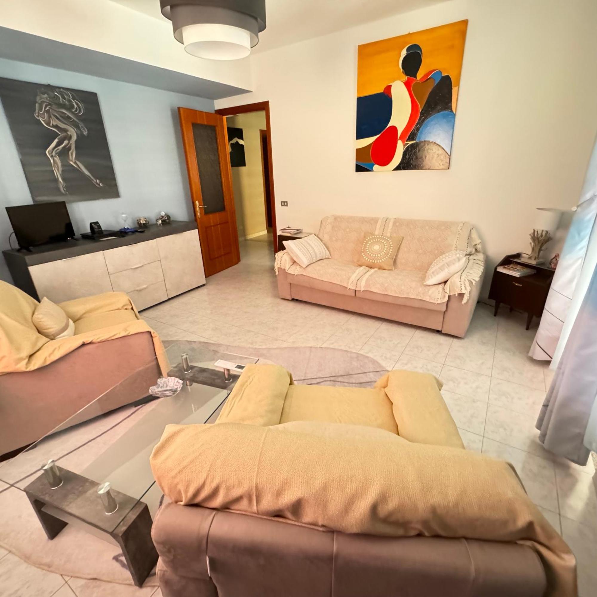 Appartement La Casa Di Wioletta à Barcellona-Pozzo di Gotto Extérieur photo